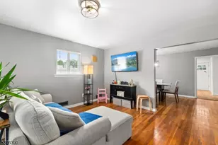 401 White St, Orange, NJ 07050 - Photo 4