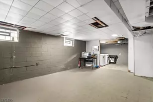 401 White St, Orange, NJ 07050 - Photo 22