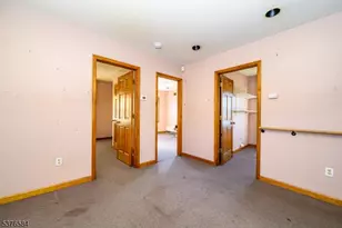 511 W Westfield Ave, Roselle Park, NJ 07204 - Photo 4