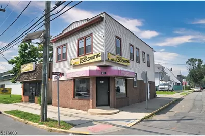 511 W Westfield Ave, Roselle Park, NJ 07204 - Photo 1