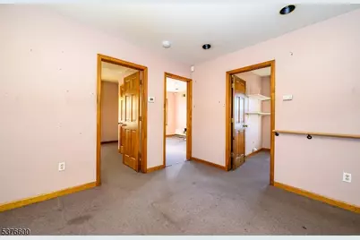 511 W Westfield Ave, Roselle Park, NJ 07204 - Photo 4