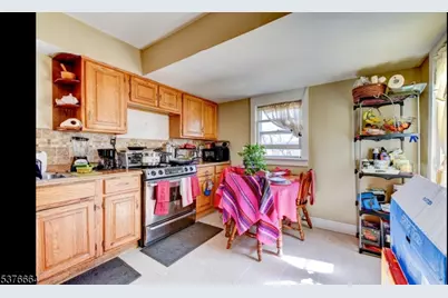 18 Perry St Ab #A&amp;B, Dover, NJ 07801 - Photo 8