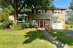 72 Atwood Pl, Wayne, NJ 07470 - Photo 1