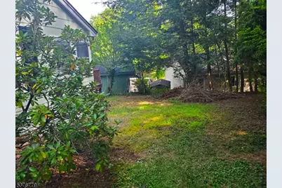 4 Village Pl, Jefferson Township, NJ 07438 - Photo 12