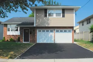 819 Greenwich Ln, Union Township, NJ 07083 - Photo 1