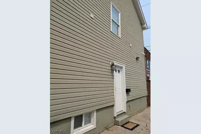 410 Bloy St, Hillside, NJ 07205 - Photo 2