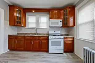 90 Norman Rd, Newark, NJ 07106 - Photo 24