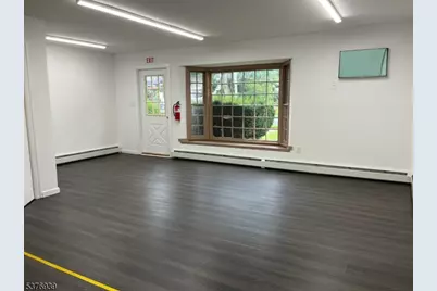 1501 Stuyvesant Ave, Union Township, NJ 07083 - Photo 2