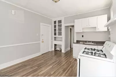 20 Monroe Pl, Montclair, NJ 07042 - Photo 4