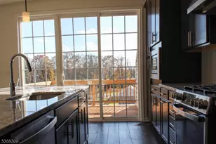 601 Charleston Dr, Monroe Township, NJ 08831 - Photo 14