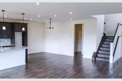601 Charleston Dr #601, Monroe Township, NJ 08831 - Photo 10