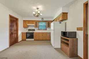 45 Amwell Rd, Millstone Borough, NJ 08844 - Photo 8