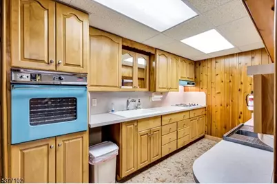 240 Belmont Ave, North Plainfield, NJ 07060 - Photo 24