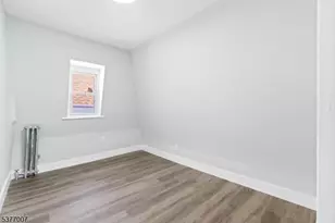 114 Littleton Ave, Newark, NJ 07103 - Photo 12