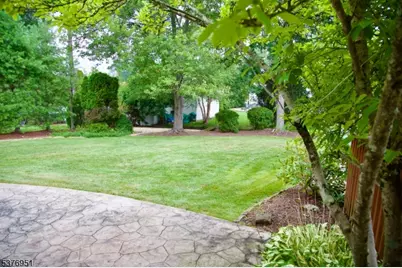 15 Tuscan Pl, East Hanover Township, NJ 07936 - Photo 20