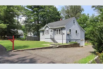 50 Roseland Ave, Warren Township, NJ 07059 - Photo 1