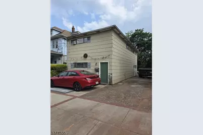 492 Hamilton St, Franklin Township, NJ 08873 - Photo 1