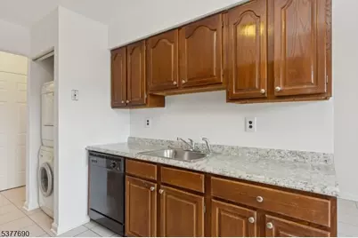 124-J Beverly Hill Ter #J, Woodbridge Township, NJ 07095 - Photo 6