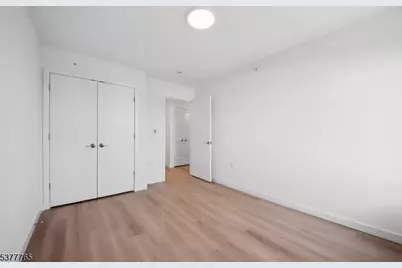 369 18th Ave #403, Newark, NJ 07108 - Photo 8