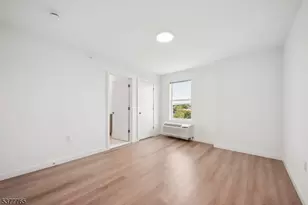 369 18th Ave, Newark, NJ 07108 - Photo 6