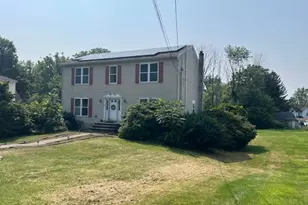 12 King Cole Rd, Hamburg, NJ 07419 - Photo 1