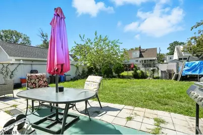 211 Bradford Ave, Linden, NJ 07036 - Photo 22