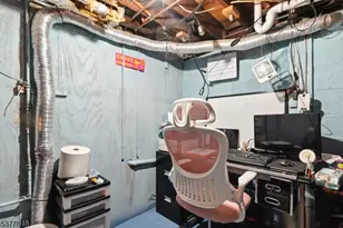 211 Bradford Ave, Linden, NJ 07036 - Photo 18