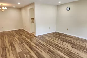 502 Dunn Cir, Bridgewater, NJ 08807 - Photo 2