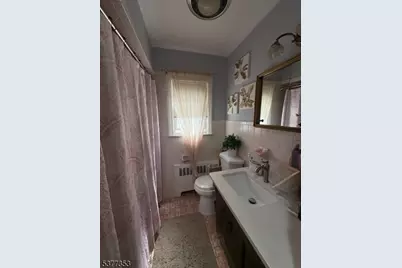 128 Grove St #2, Bloomfield, NJ 07003 - Photo 6