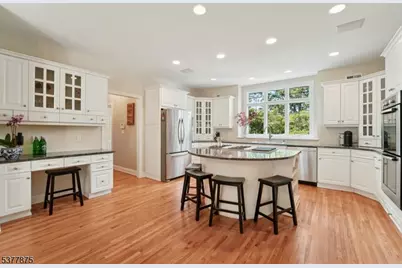 14 Broadway Rd, Warren Township, NJ 07059 - Photo 18