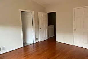 8 Worthington Terrace, Raritan Township, NJ 08822 - Photo 10