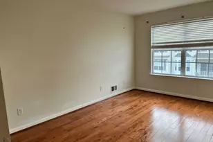 8 Worthington Terrace, Raritan Township, NJ 08822 - Photo 12