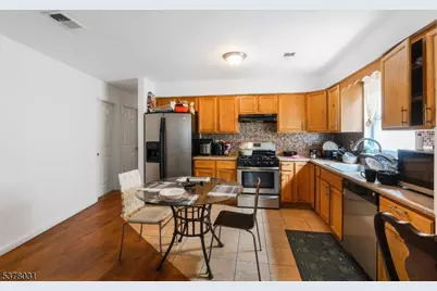 533 Livingston St #2, Elizabeth, NJ 07206 - Photo 14