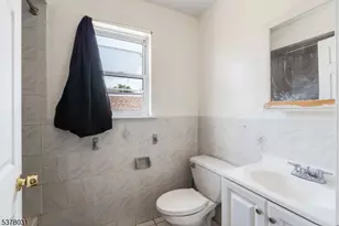 533 Livingston St, Elizabeth, NJ 07206 - Photo 16