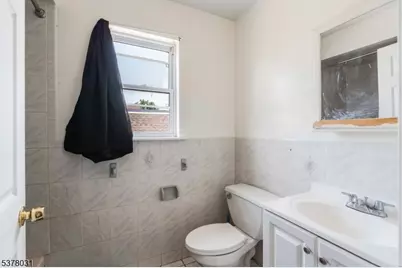 533 Livingston St #2, Elizabeth, NJ 07206 - Photo 8