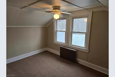 410 Horseneck Rd, Fairfield, NJ 07004 - Photo 24