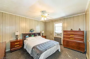 410 Horseneck Rd, Fairfield, NJ 07004 - Photo 20