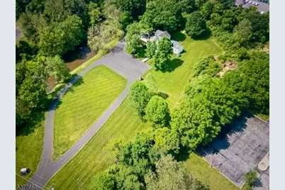 97 Grayrock Rd, Clinton Township, NJ 08809 - Photo 10