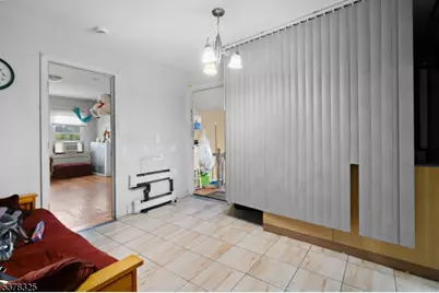 352 N 7th St, Newark, NJ 07107 - Photo 4