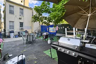 352 N 7th St, Newark, NJ 07107 - Photo 22