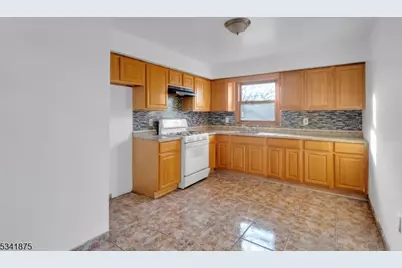1129 Spruce St, Roselle, NJ 07203 - Photo 14