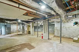 408 Heywood Ave, City Of Orange Twp., NJ 07050 - Photo 30