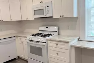 22 Baldwin St, Montclair, NJ 07042 - Photo 4