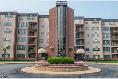 1360 Hamburg Tpke #708, Wayne, NJ 07470 - Photo 1