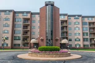 1360 Hamburg Turnpike, Wayne, NJ 07470 - Photo 1