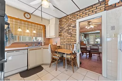 401 Brookside Pl, Garwood, NJ 07027 - Photo 8