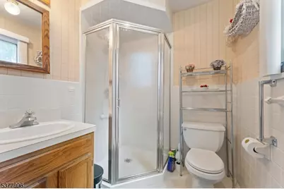 401 Brookside Pl, Garwood, NJ 07027 - Photo 14