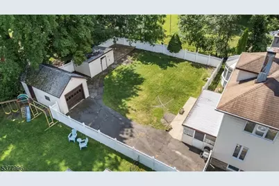 401 Brookside Pl, Garwood, NJ 07027 - Photo 2