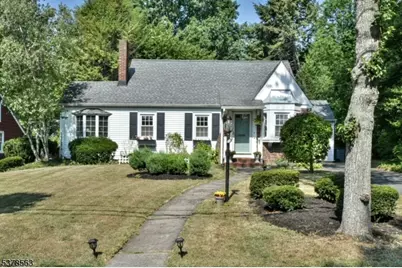 52 Victor Pl, Hawthorne, NJ 07506 - Photo 1