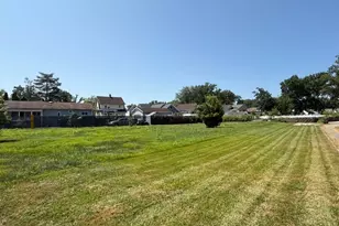 26 Christina St, Little Ferry, NJ 07643 - Photo 1